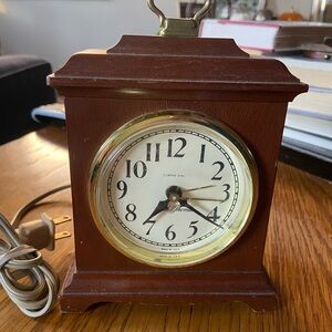 Vintage Seth Thomas Mahogany Alarm Clock
